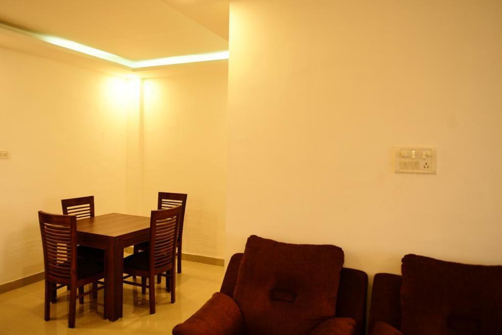 3 Bhk Apartment With River View Panaji Exteriör bild