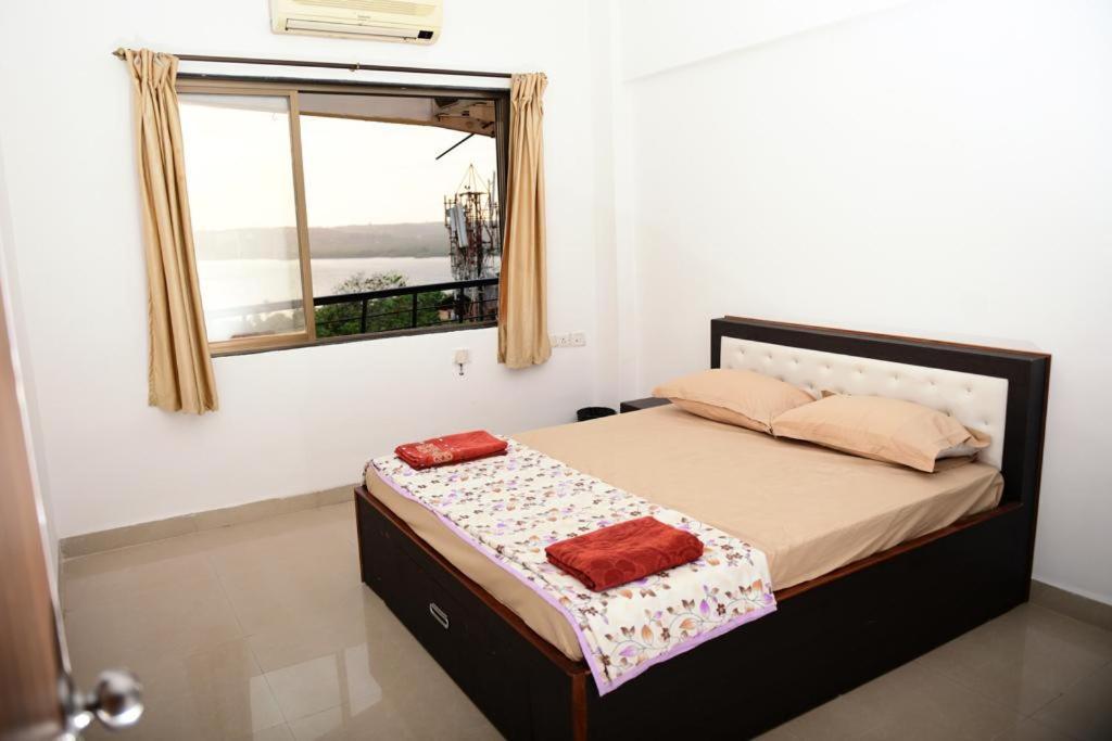 3 Bhk Apartment With River View Panaji Exteriör bild